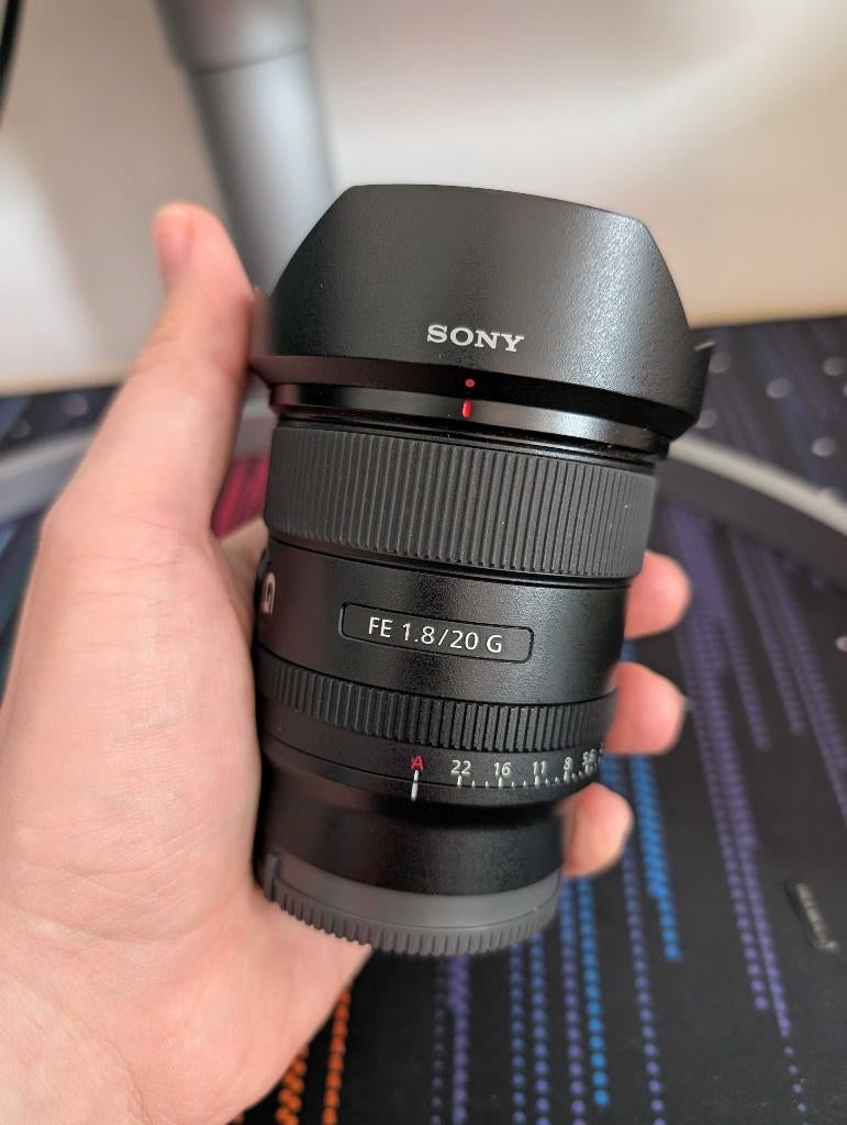 Sony FE 20mm f/1.8 G lens voor systeemcamera, Ophalen, Zo goed als nieuw, Groothoeklens