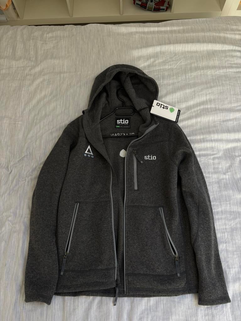 Pull Stio, Vêtements | Hommes, Envoi, Neuf, Taille 48/50 (M), Gris