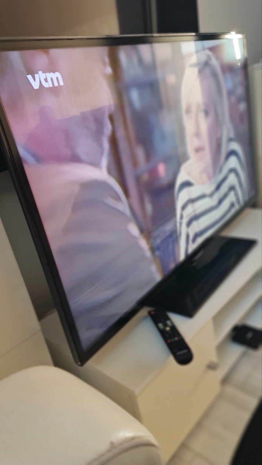Verkoop grote smart tv samsung tv met afstandsbieding 50"127, Audio, Tv en Foto, Ophalen of Verzenden, Samsung, Smart TV