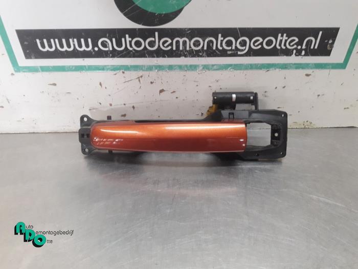 Portiergreep 4Deurs links-voor van een Suzuki SX-4 (SX-4 06-, Gebruikt, -, -, Ophalen of Verzenden