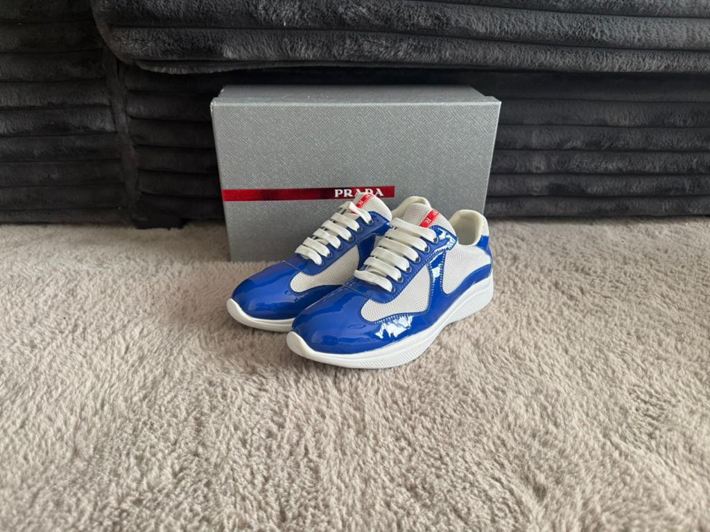 Sneakers Prada - maat 39, Kleding | Dames, Schoenen, Ophalen of Verzenden, Nieuw, Sneakers