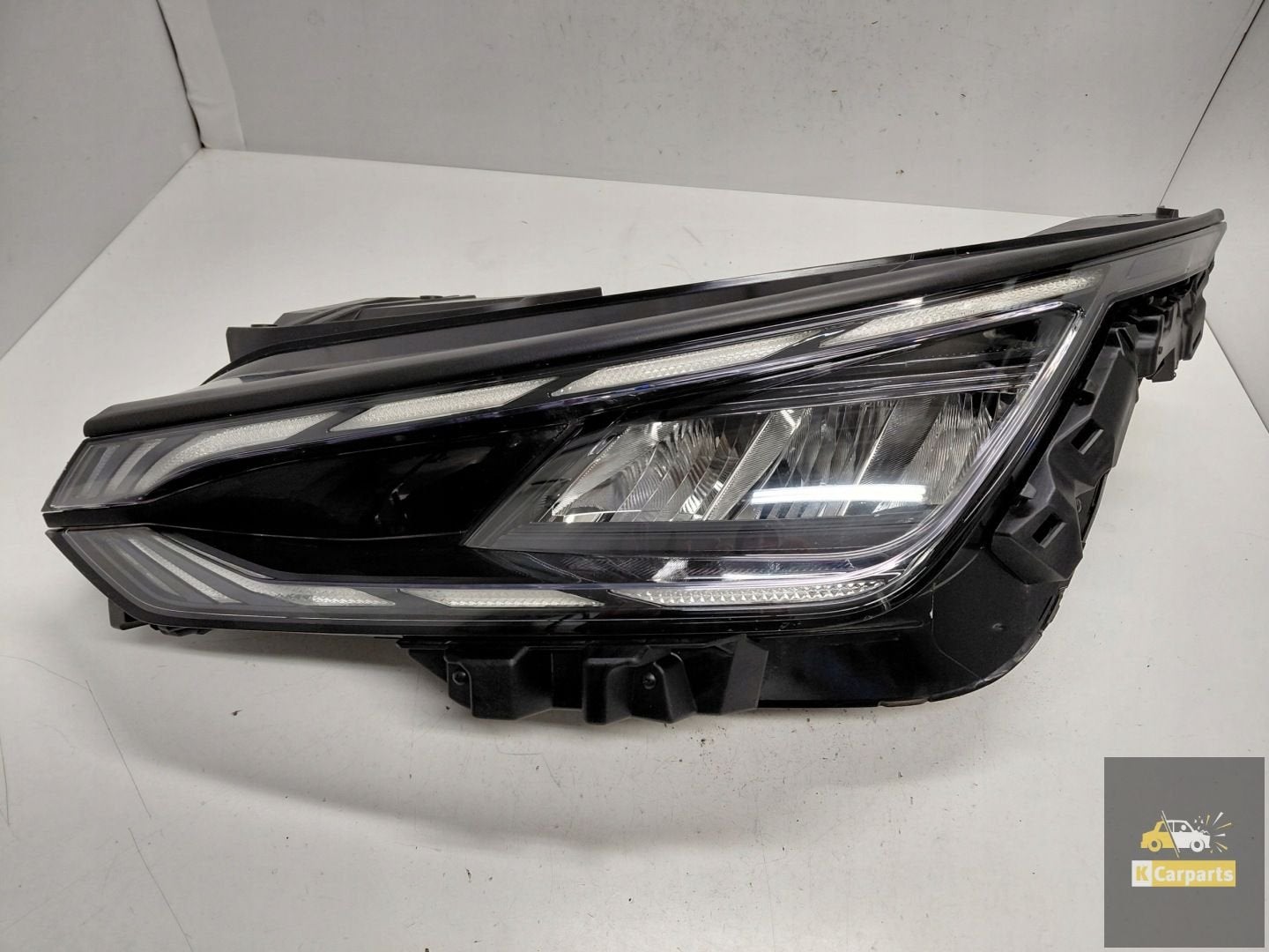 Ampoule LED gauche KIA EV6 Id ale, Kia, Heolleung-ro 12
06797  Seoul, Utilisé, Info@kia.com