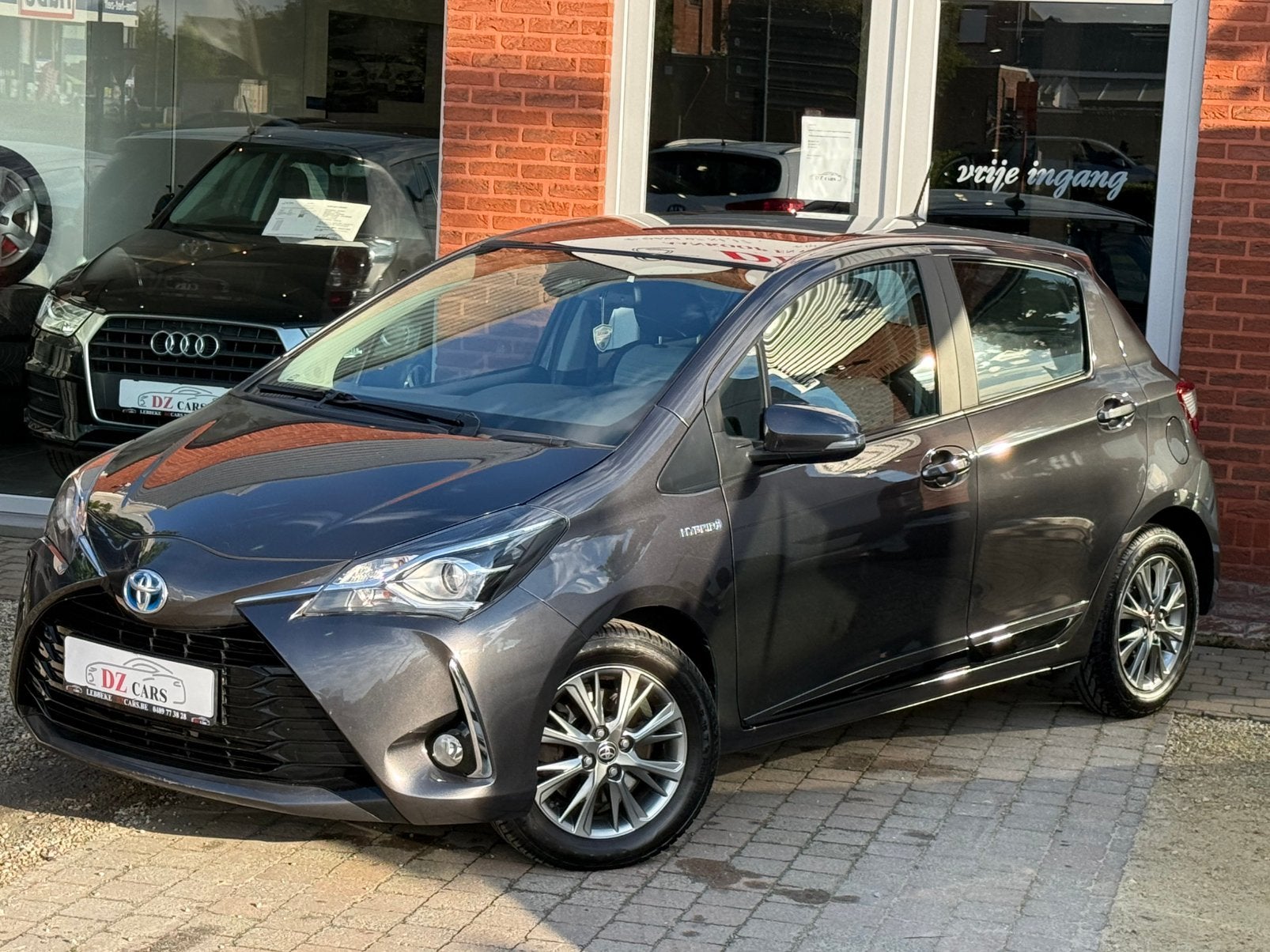 TOYOTA YARIS HYBRID PMR 1.5I 73CV |NAVI | CAMÉRA | KEY LESS, Autos, Achat, Euro 6, Entreprise, Entretenue par le concessionnaire
