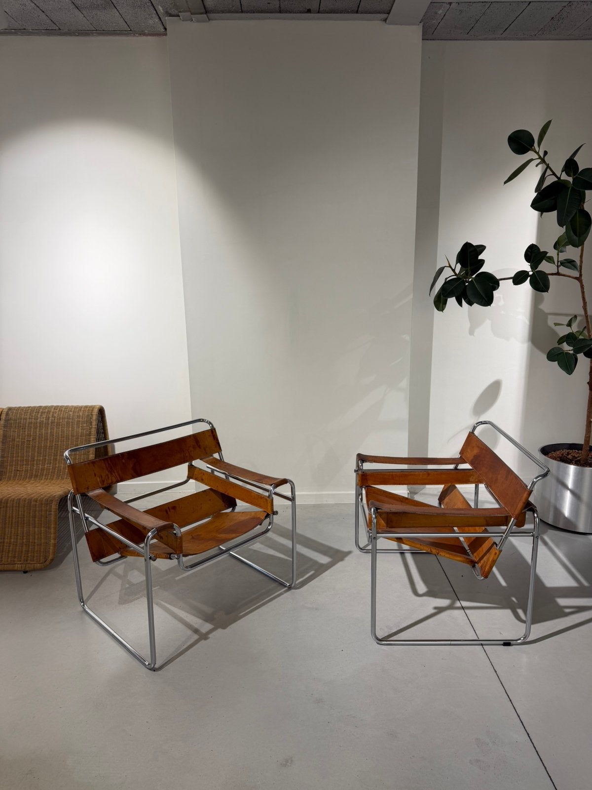 Ensemble de 2 chaises Wassily — Réplique Marcel Breuer, Enlèvement, Utilisé