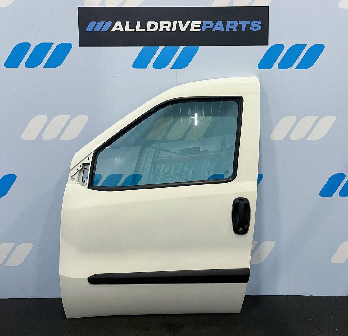 Voorportier links Opel Combo wit dicht 95509348, -, Utilisé, Porte, -