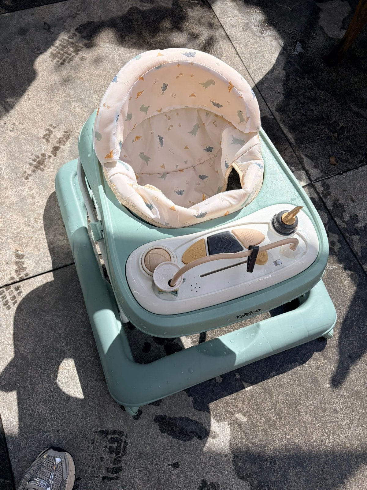 Baby bouncer met muziek en speelgoed, Kinderen en Baby's, Ophalen, Gebruikt, Overige typen, Met geluid