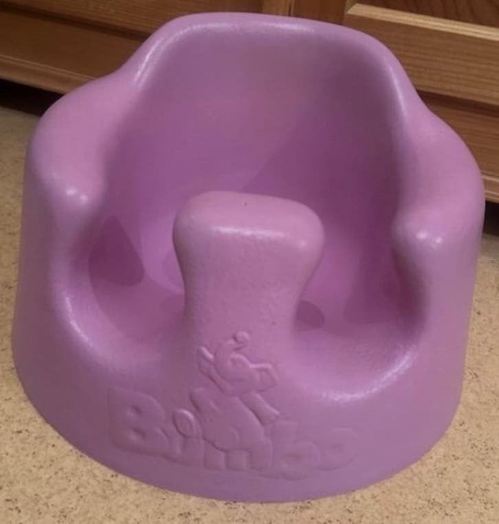 Bumbo babyzitje. Kleur: Lila., Kinderen en Baby's, Ophalen of Verzenden, Zo goed als nieuw