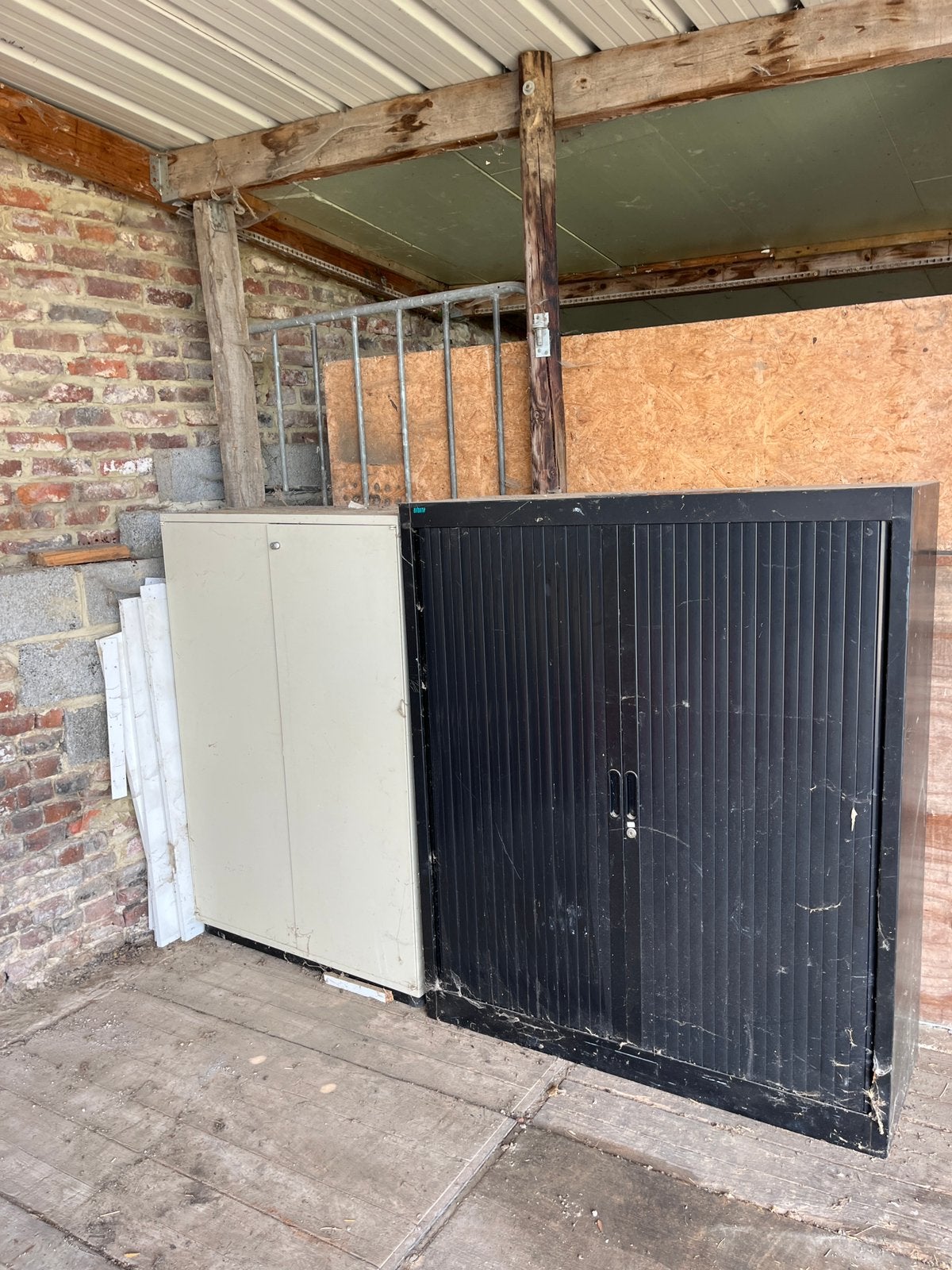 2 locker kasten / schuifkasten, Huis en Inrichting, Kasten | Lockerkasten, Ophalen of Verzenden, Zo goed als nieuw