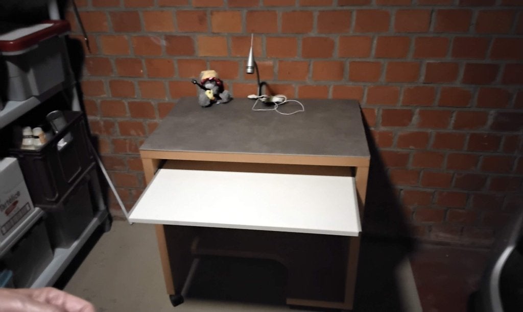 Bureau, Ophalen, Zo goed als nieuw