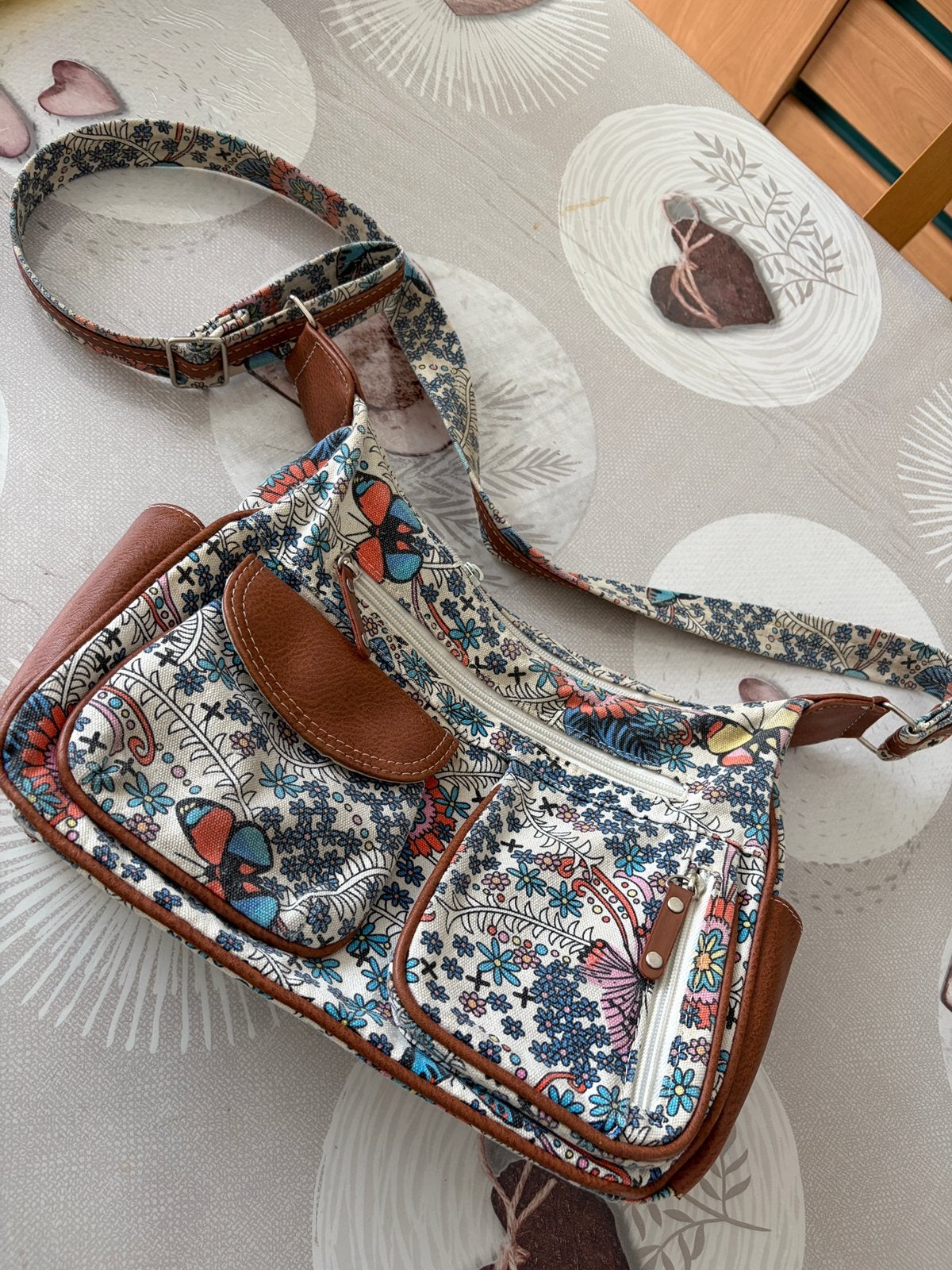 sac à bandoulière en tissu imprimé floral papillons, Enlèvement ou Envoi, Comme neuf