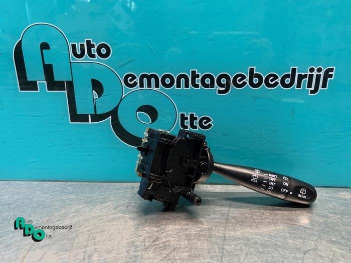 Commutateur essuie-glace d'un Toyota Yaris (Yaris 1 00-), -, 3 mois de garantie, Toyota, Utilisé