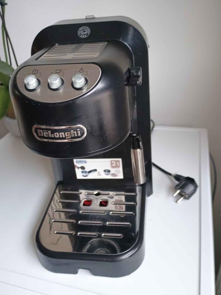 machine café De Longhi, Elektronische apparatuur, Koffiezetapparaten, Ophalen, Gebruikt, Espresso apparaat, 10 kopjes of meer