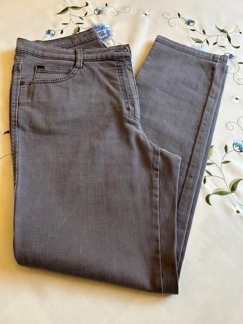jeans Brax, Enlèvement, Neuf, Gris, Autres tailles de jeans