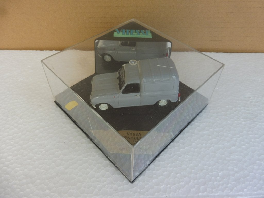 1:43 Vitesse 106A Renault F4 Fourgon Van 1963 lichtgrijs, Enlèvement ou Envoi, Comme neuf, Voiture