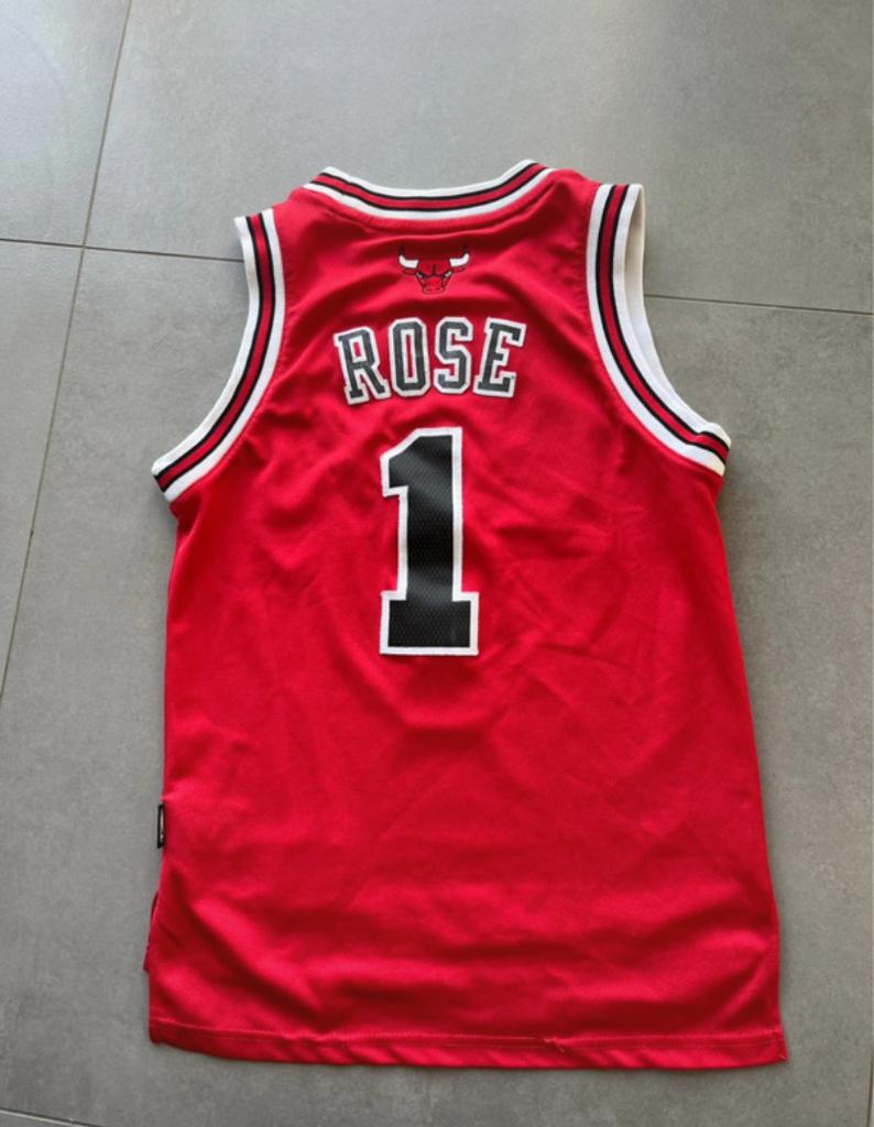 Heel mooi vintage topje adidas 8 jaar., Adidas, Ophalen of Verzenden, Zo goed als nieuw, Zonder mouw