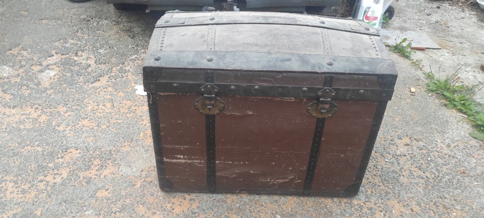 Belle valise de cabine antique/valise de pirate en forme de, Enlèvement, Métal