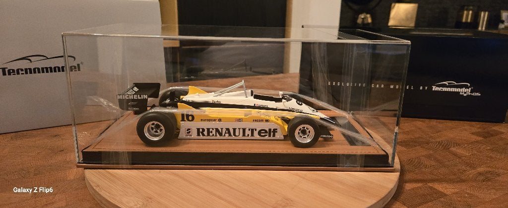 Tecnomodel Mythos 1/18 - Renault F1 RE30B V6 Turbo Edition, Enlèvement ou Envoi, Neuf, Voiture