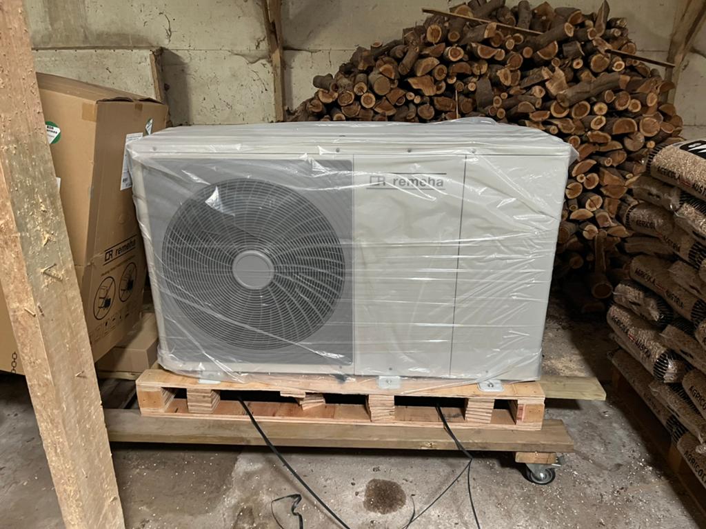 Lucht/water warmtepomp 12kw, Ophalen, Nieuw