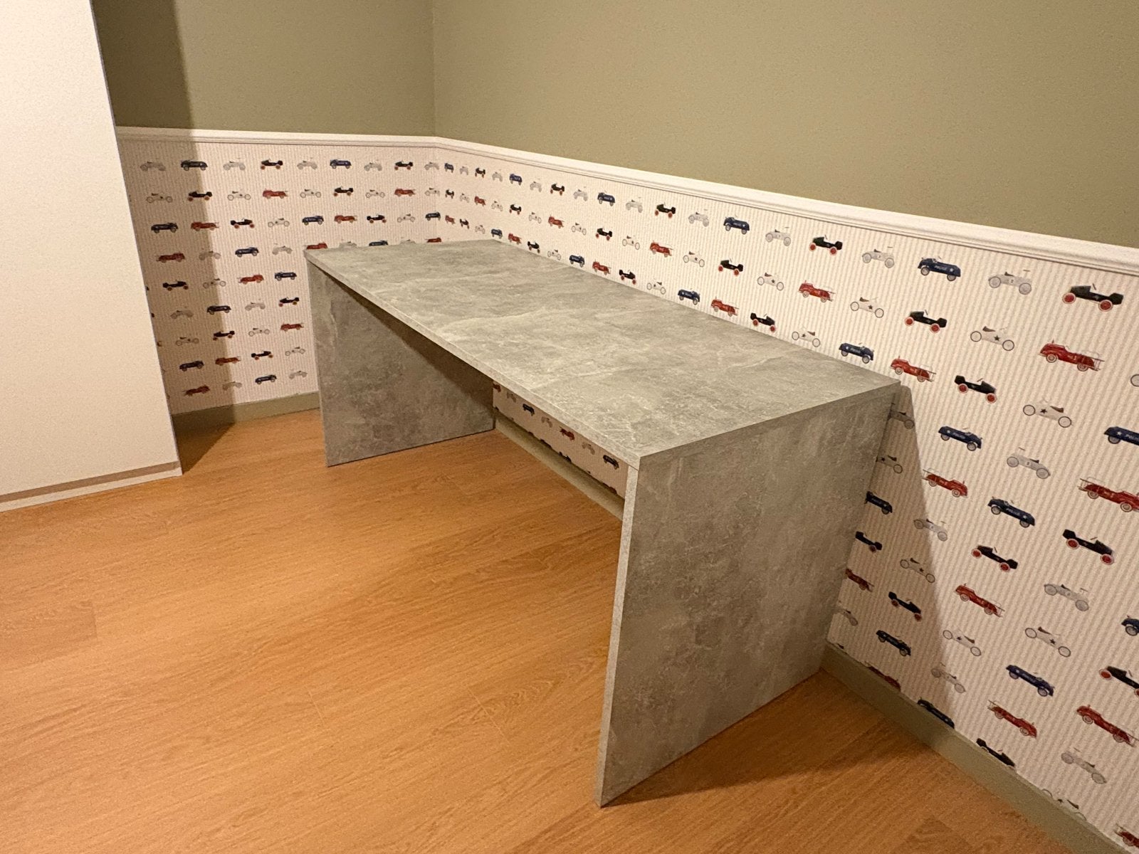 Bureau in perfecte staat, Enlèvement, Comme neuf