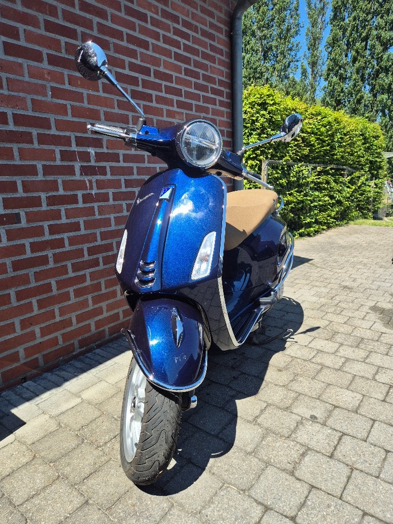Vespa primavera 50cc B-klasse, Fietsen en Brommers, Ophalen, Gebruikt, Klasse B (45 km/u), 50 cc