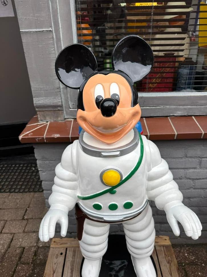 Mickey Mouse Astronaut Beeld