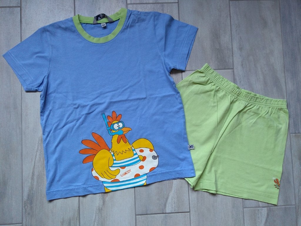 ★ M128 - Zomerpyjama Woody thema kip, Nacht- of Onderkleding, Gebruikt, Ophalen of Verzenden, Jongen