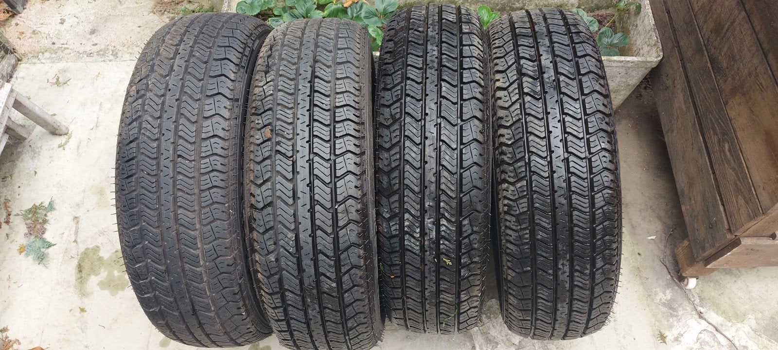 4 pneus  casis neuf  185/65/14, Autos : Pièces & Accessoires, Enlèvement, Pneu(s)