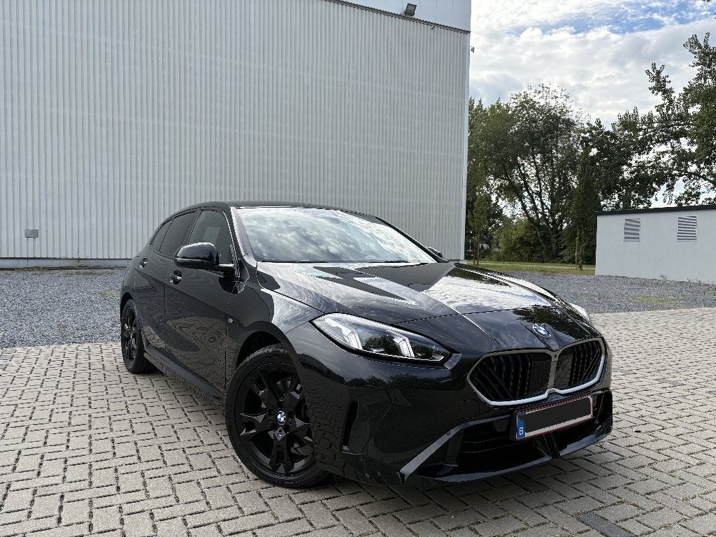 BMW 120 M Sport 170pk 10/2024 | Zeer compleet | BTW aftrekbr, Auto's, Dealer onderhouden, 1 Reeks, Alcantara, Zwart