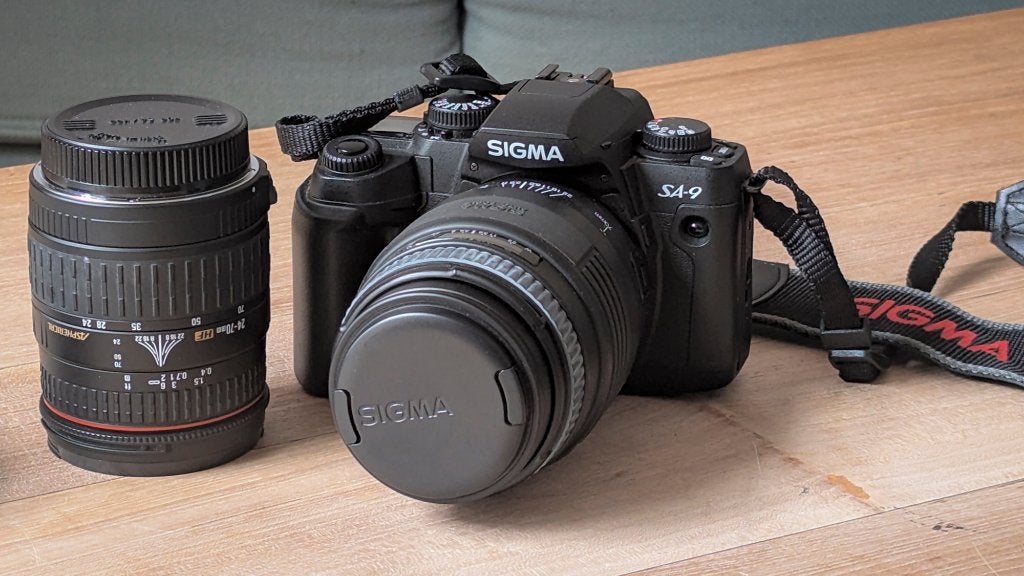 Sigma S4-9 zilveren camera + 2 lenzen, Audio, Tv en Foto, Ophalen of Verzenden, Gebruikt, Spiegelreflex, Overige Merken