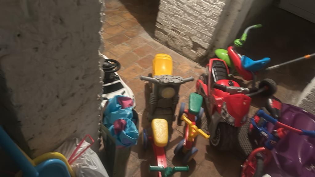 Moto, Enlèvement, Comme neuf