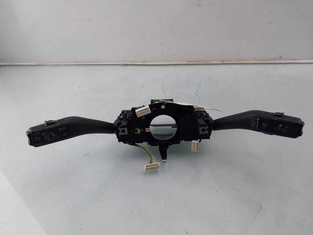 COMBISCHAKELAAR STUUR Volkswagen Golf VI Cabrio (1K), Gebruikt, Volkswagen, Volkswagen AG, Kundenbetreuung@volkswagen.de