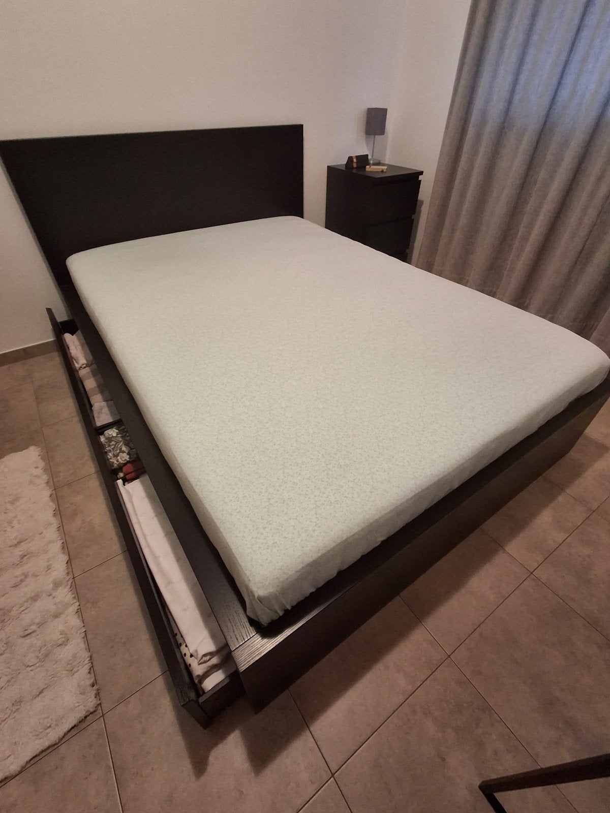 Bed 140x200, Huis en Inrichting, Slaapkamer | Bedden, Ophalen, Zwart, Tweepersoons, 140 cm