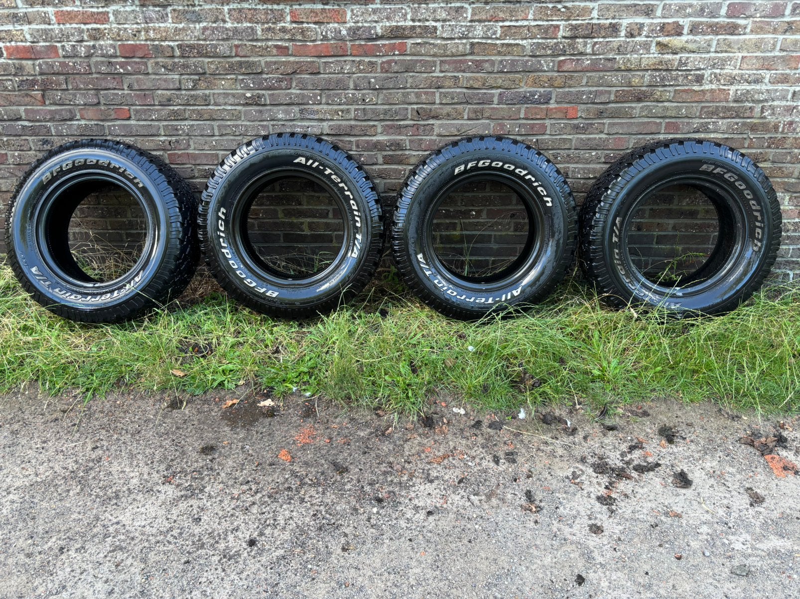 Bf Goodrich all terrains, KM2 , 245/70 R16, Enlèvement, Utilisé