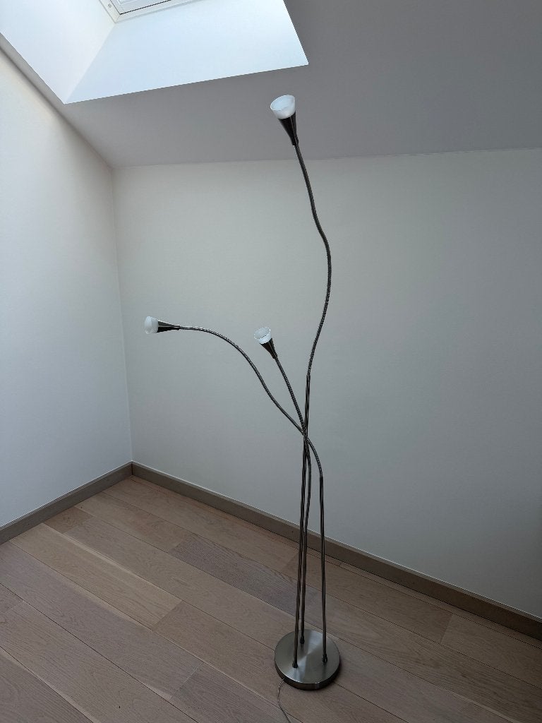 Jolie lampe sur pied, Comme neuf, Enlèvement, Métal, 100 à 150 cm