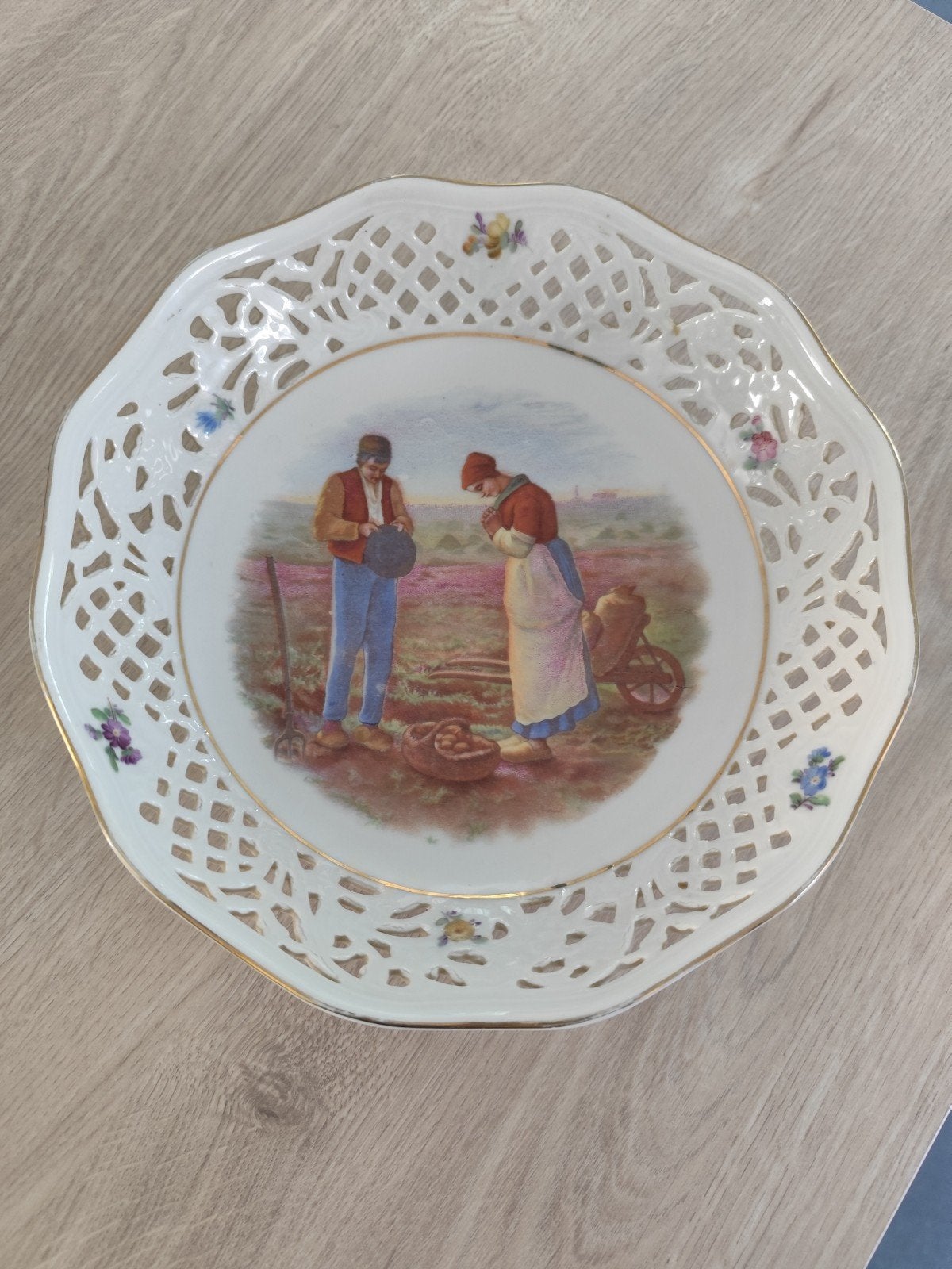 Coupe ajourée ancienne en porcelaine de Bavière Schumann, Enlèvement ou Envoi