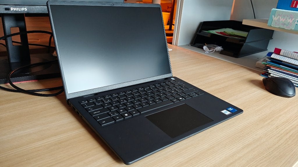 Dell Inspiron 14 5440 (8GB RAM DDR5) - Ongebruikt, Sep 2025, Computers en Software, Windows Laptops, Intel i3 core, 8 GB, Minder dan 2 Ghz