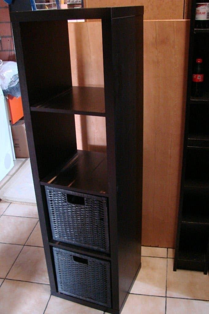 open wandkast  met  4  rieten manden, Enlèvement, Utilisé