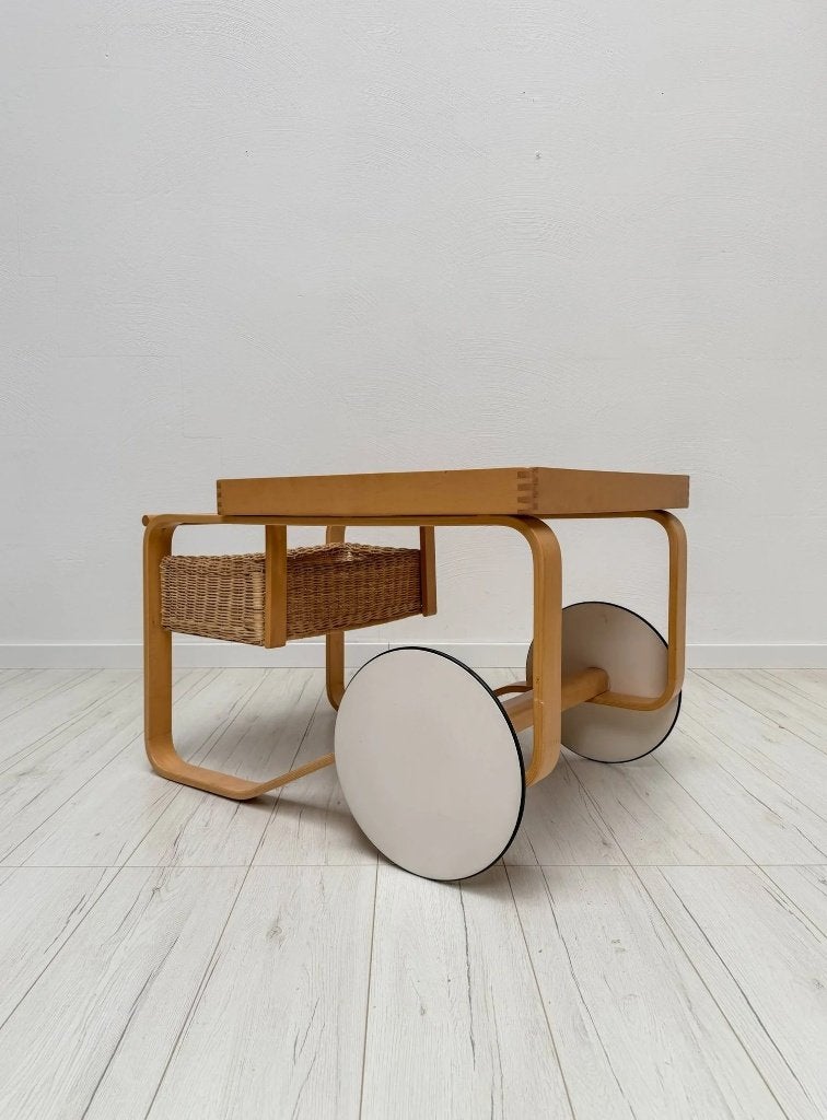 Desserte Alvar Aalto modèle 900 Artek chariot à thé vintage, 55 à 75 cm, Vintage Mid-Century Design, 45 à 60 cm, Enlèvement