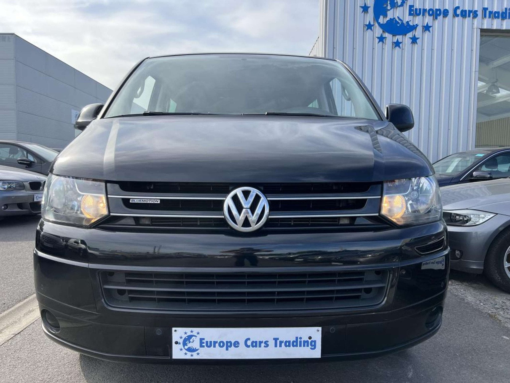 Volkswagen Transporter Multivan T5 2.0TDI 115CH 1ÈRE MAIN D, https://public.car-pass.be/vhr/83dfb7b9-afb9-4c9d-bce0-f53c7d95dd0e