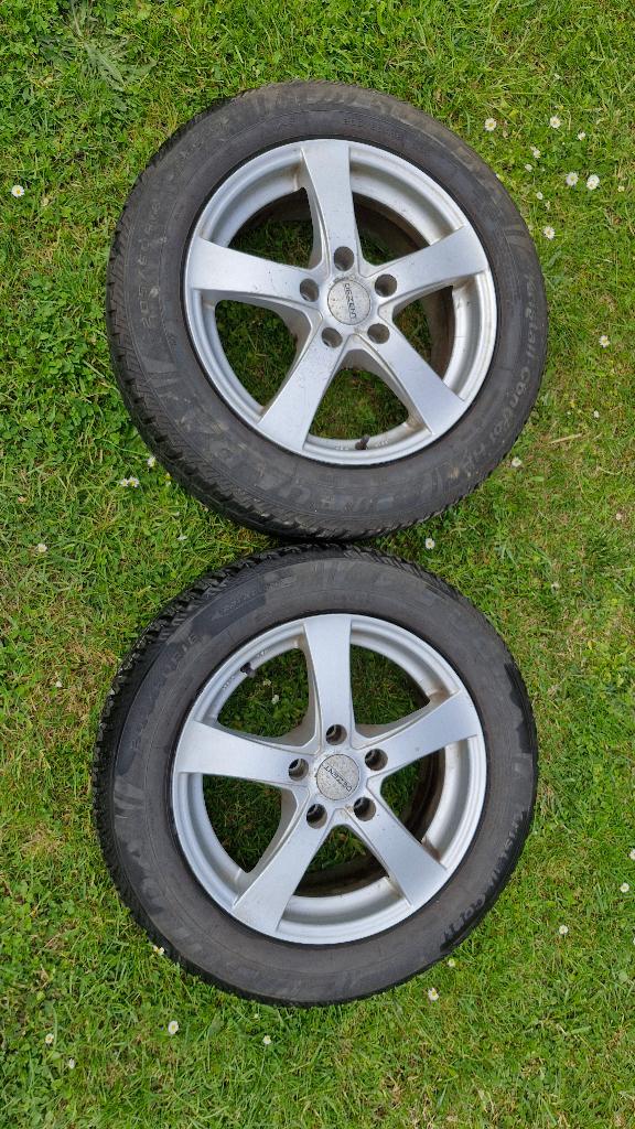 2 Jantes avec pneus hiver 205 60 R16 96H FULDA KRISTALL, Autos : Pièces & Accessoires, Pneus & Jantes, Pneus et Jantes, Pneus hiver