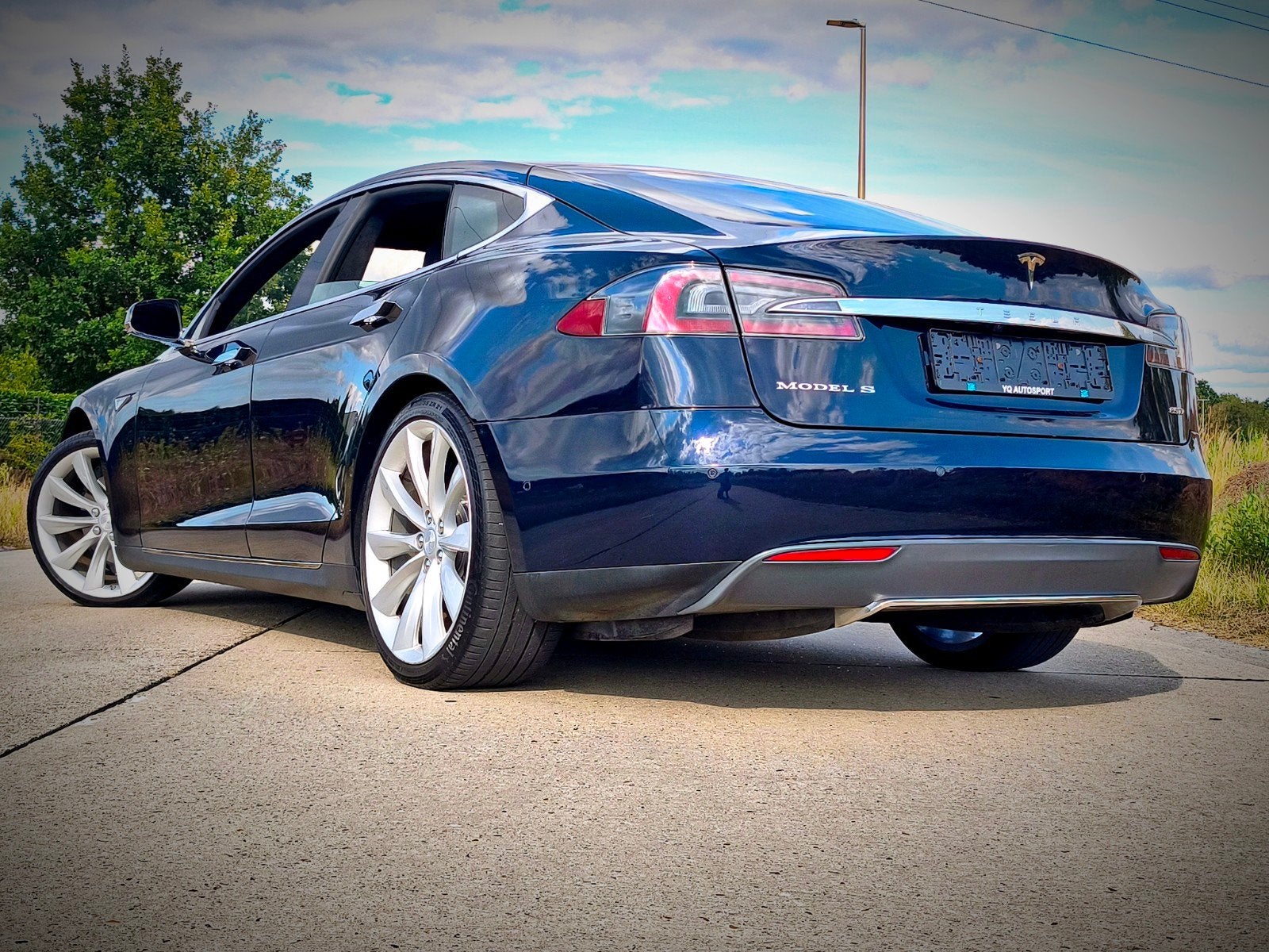 tesla Model S 85D luchtvering dual Motor, Vierwielaandrijving, Te koop, Parkeerassistent, Automaat