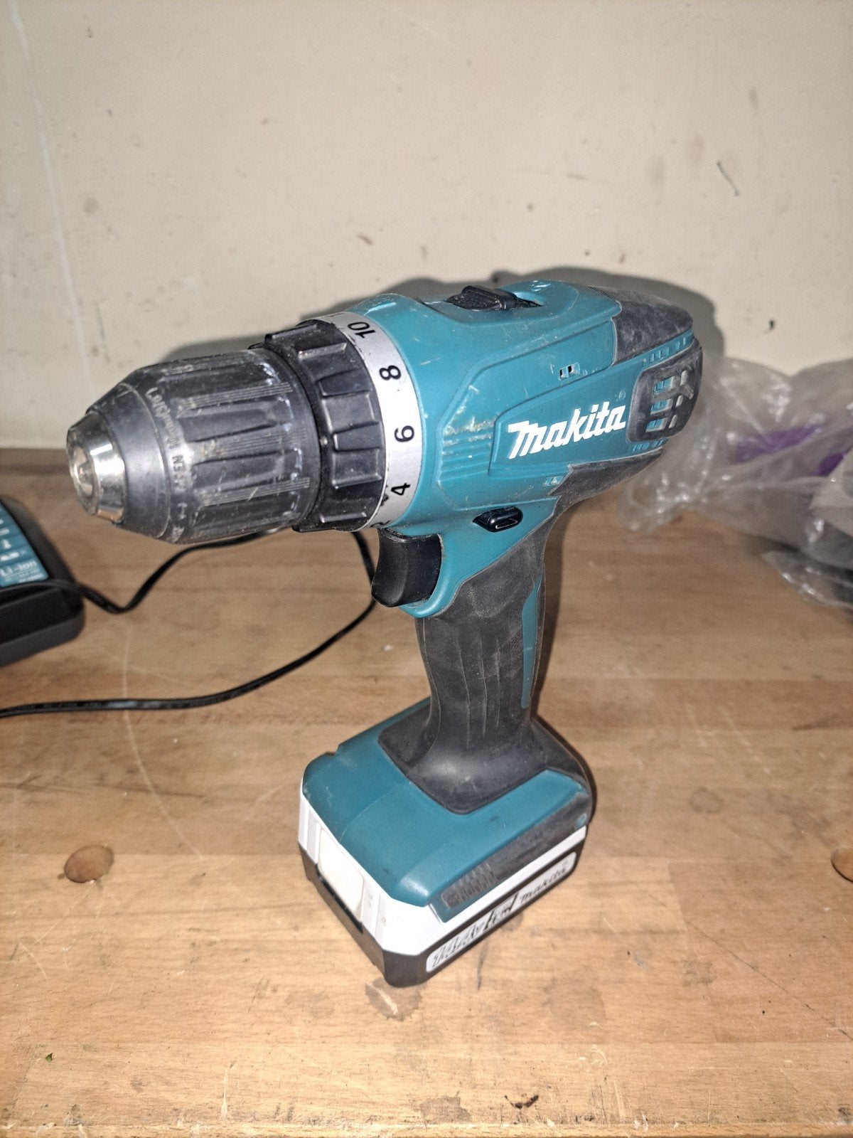 Makita schroevendraaier + batterij + oplader + MakPak, Ophalen of Verzenden