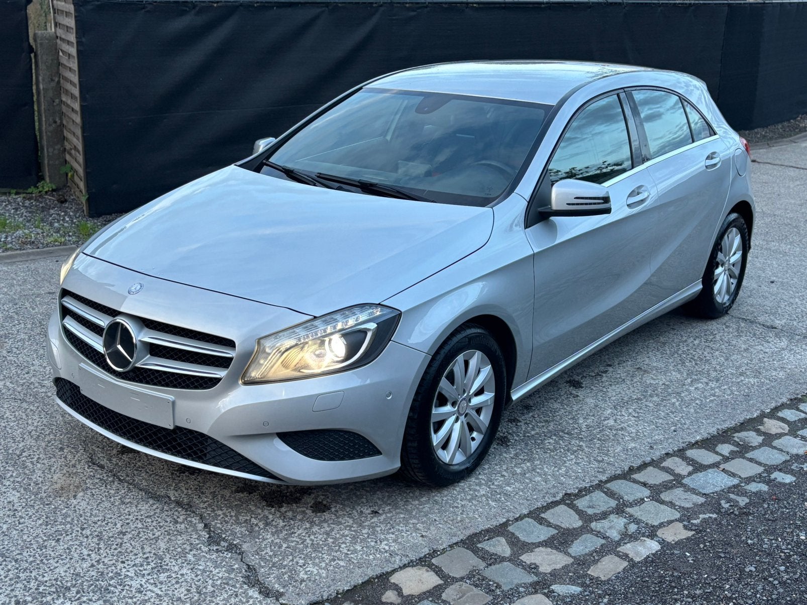 Mercedes a180cdi • Reeds gekeurd, Auto's, Voorwielaandrijving, Euro 5, Zwart, 4 cilinders