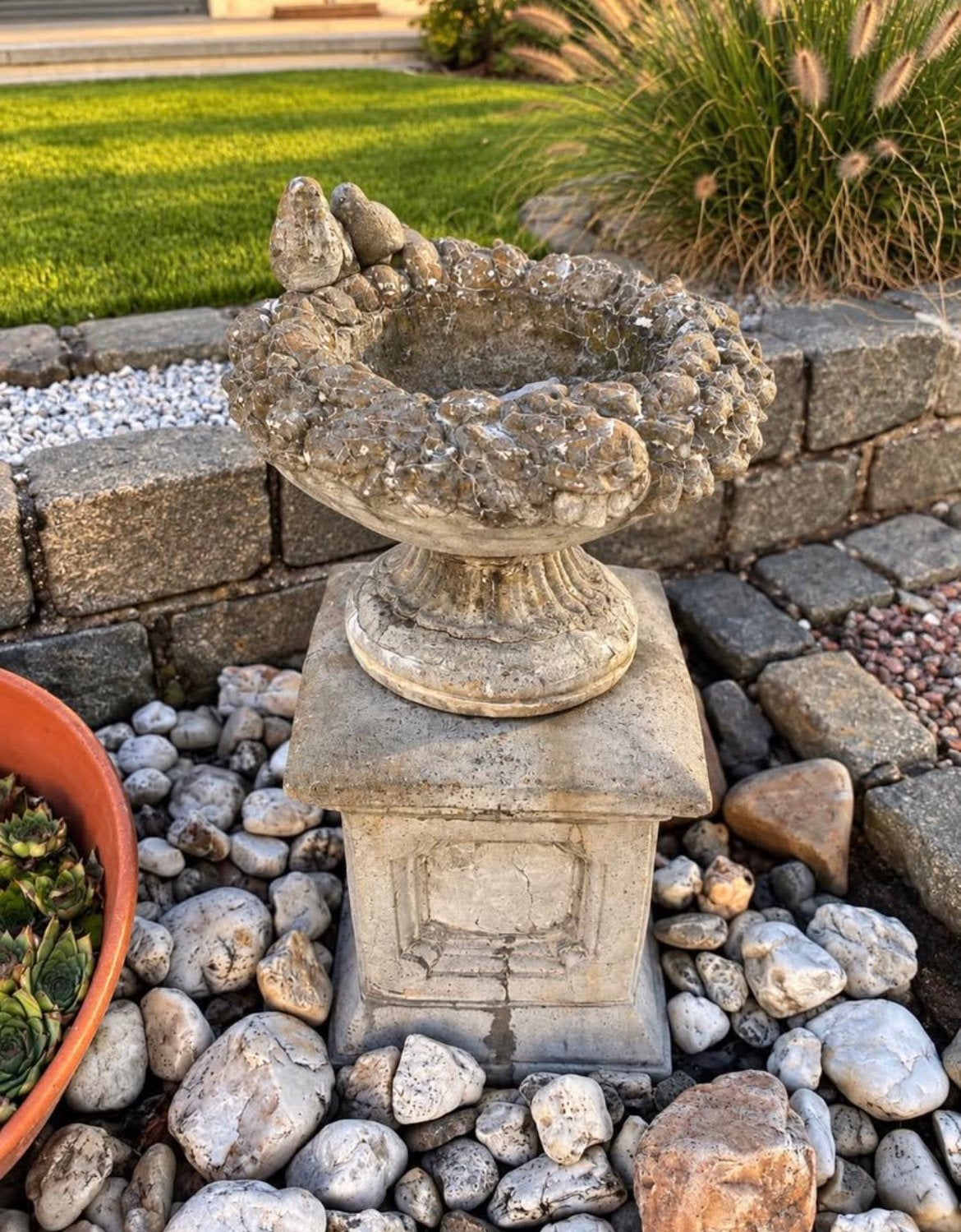 Te koop – Prachtig stenen vogelbad, Tuin en Terras, Ophalen, Zo goed als nieuw