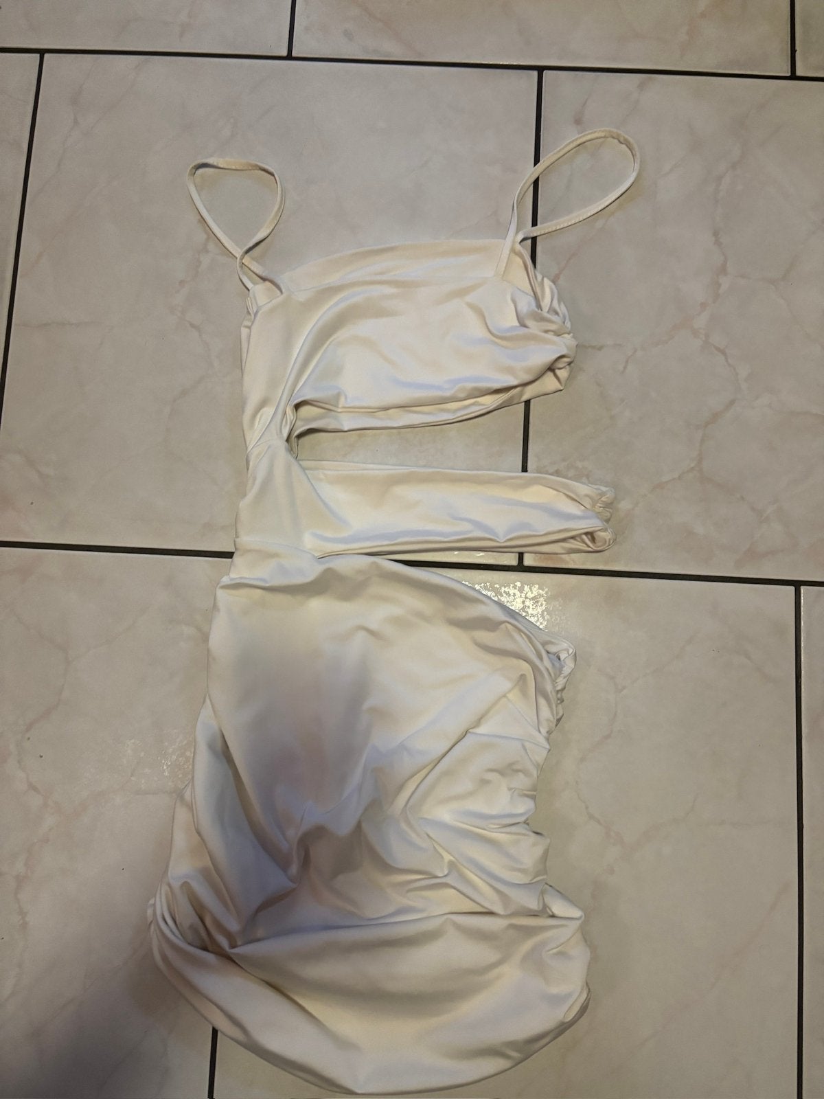 Robe blanche, Vêtements | Femmes, Taille 38/40 (M), Comme neuf, Enlèvement, Longueur genou