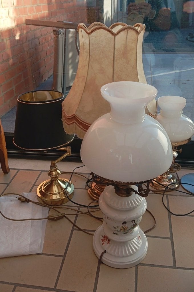 Lot 4 lampes à poser style ancien, Enlèvement
