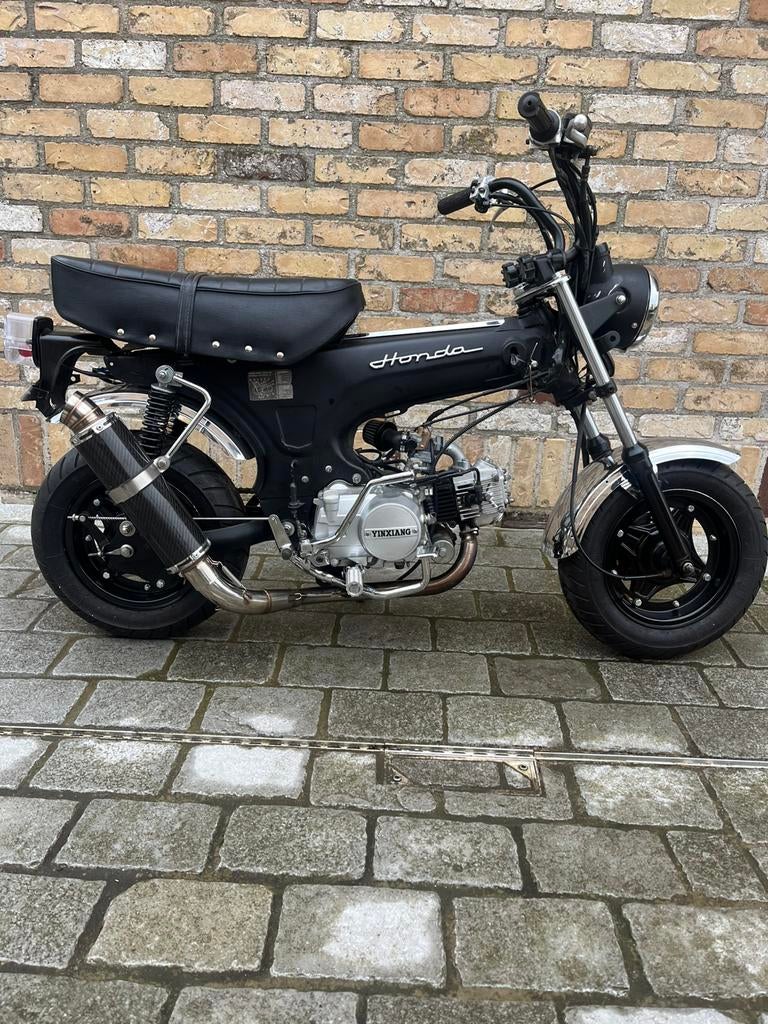 Dax a klasse, Fietsen en Brommers, Ophalen, Zo goed als nieuw