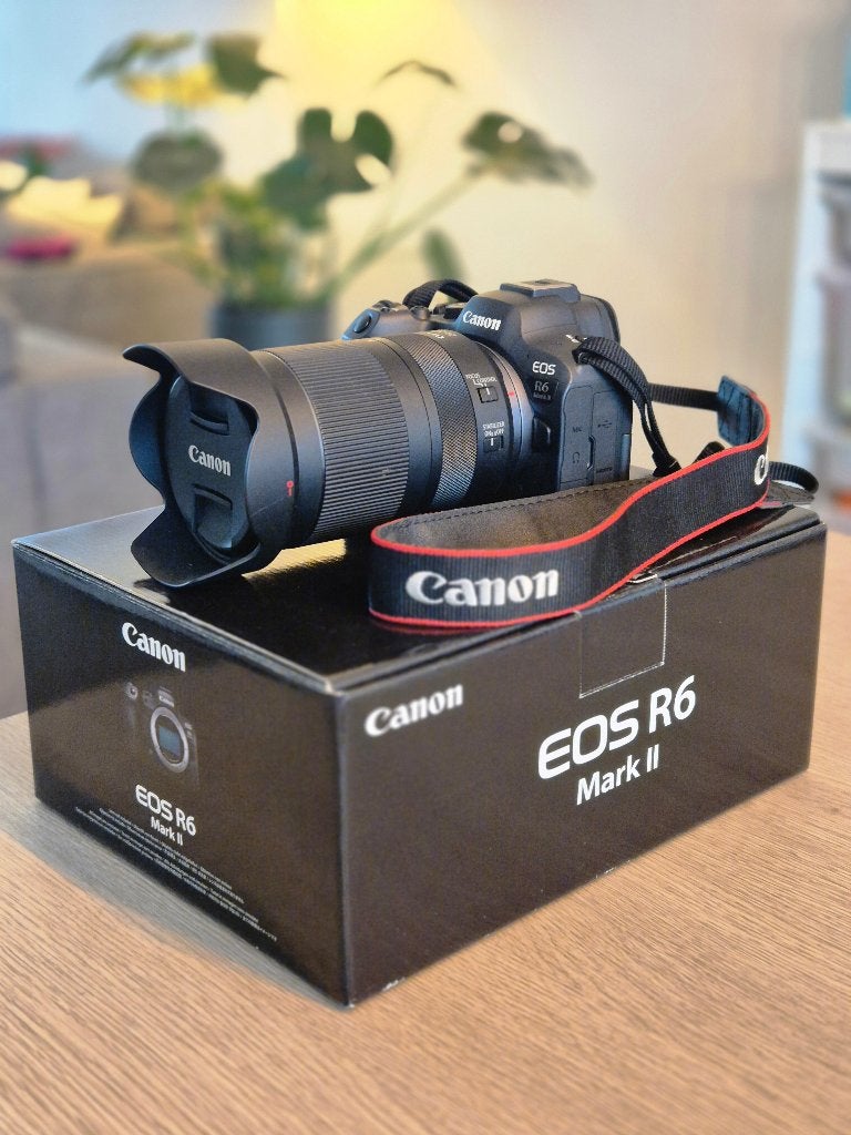 Canon EOS R6 Mark II + lens, Ophalen, Zo goed als nieuw, Systeemcamera, Canon