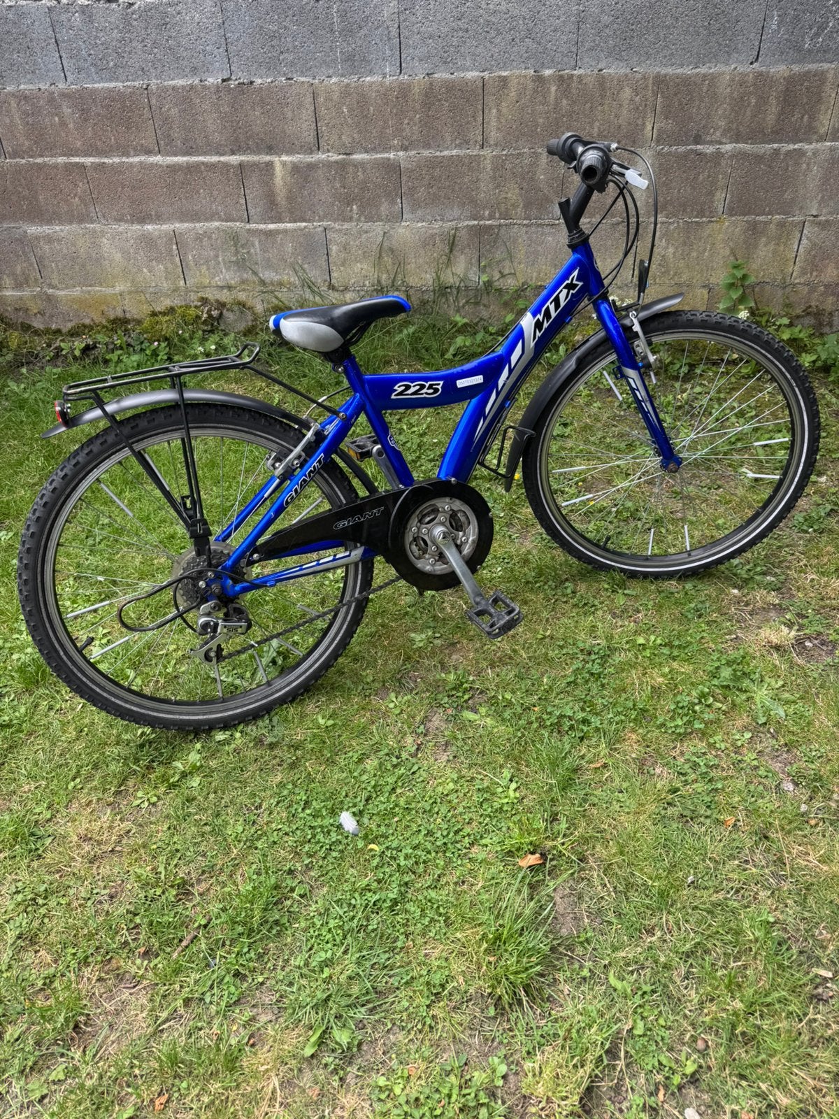 GIANT MTX 225 24-inch mountainbike met 18 versnellingen., Fietsen en Brommers, Ophalen, 24 inch, Velgrem, Zo goed als nieuw
