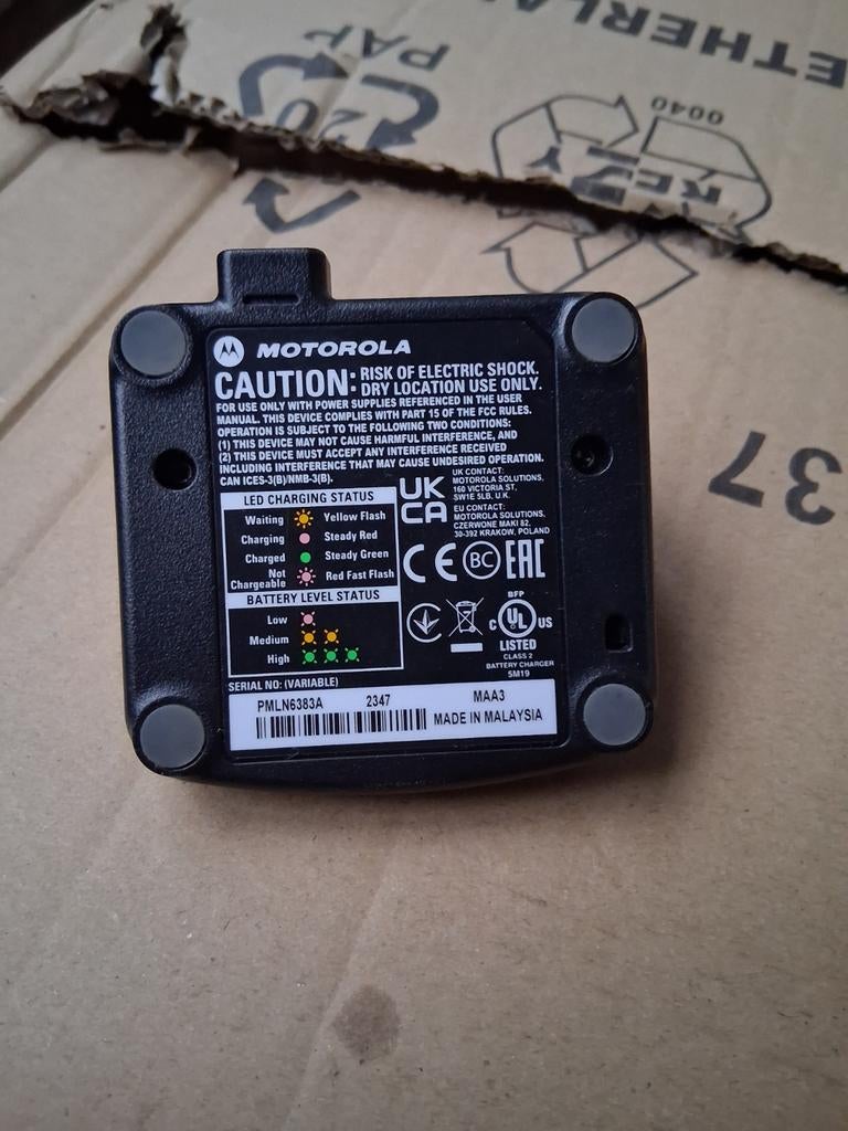 Oplader + stopcontact wisselstukken, Telecommunicatie, Portofoons en Walkie-talkies, Ophalen of Verzenden, Gebruikt